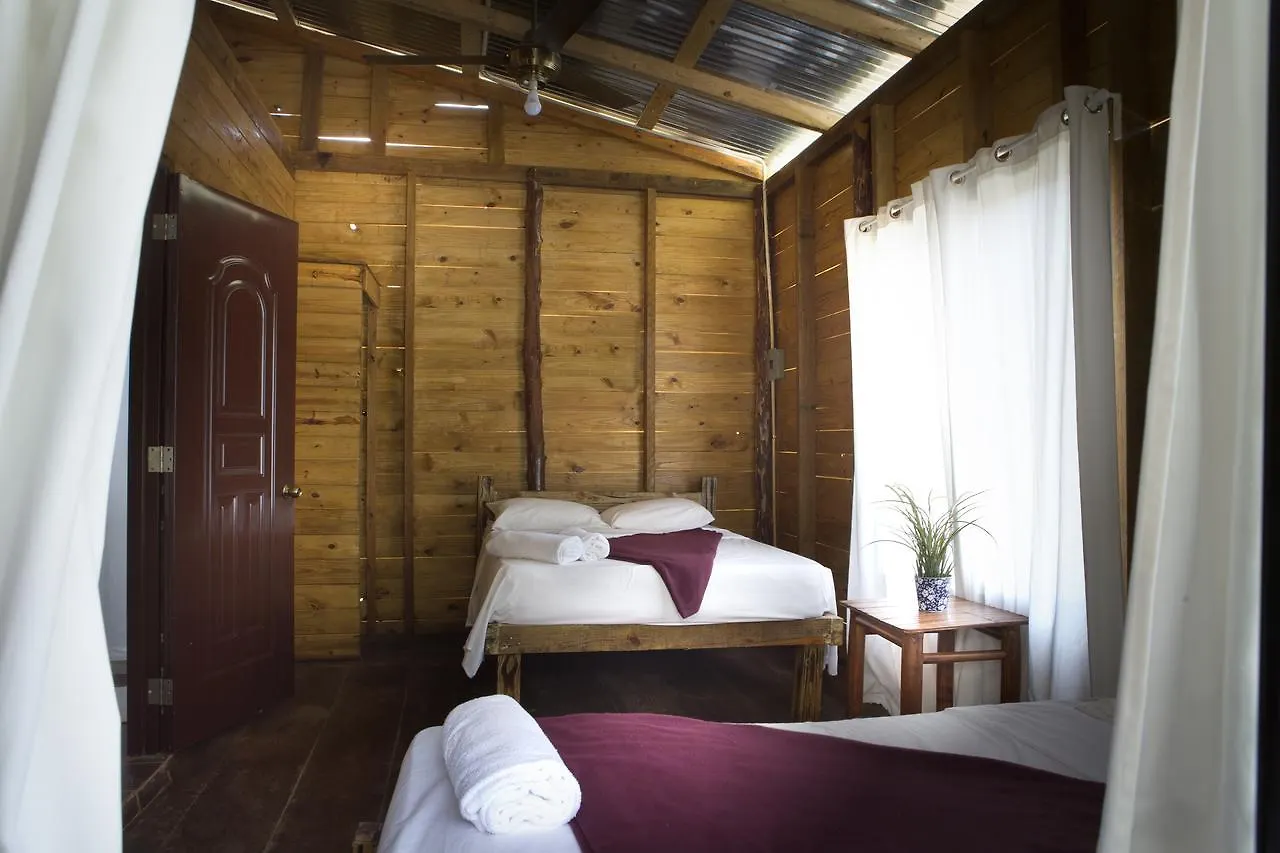 Helpa Eco Cabins Bayaguana 3*,
